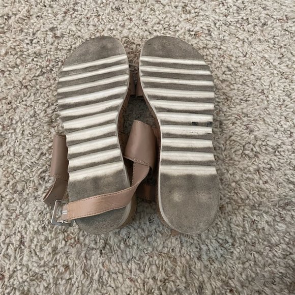 Steve Madden Brenda Platform Sandal - 9 Tan - Picture 6 of 16